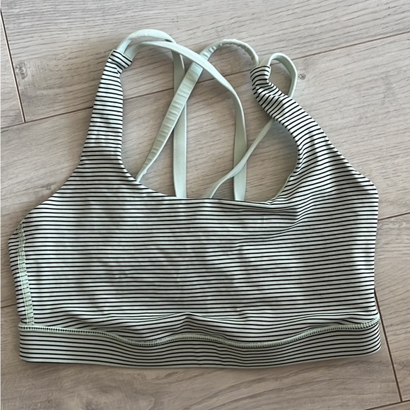 Energy bra size 6 - Picture 3 of 3